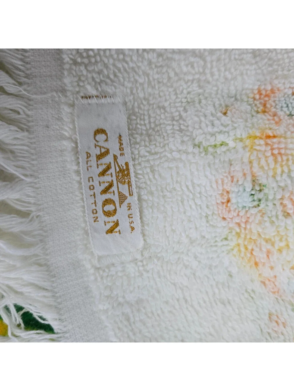 Butterfly Floral Bath Towel White Fringe Vintage USA Cannon All Cotton 20x36